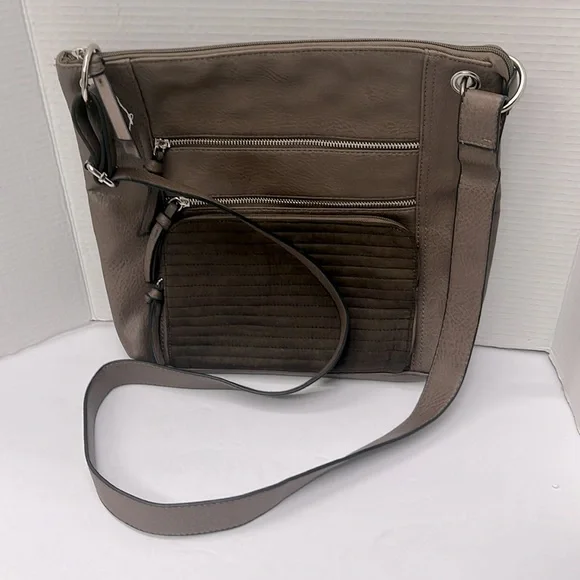 NWT Bueno Collection Faux Leather Shoulder or Crossbody Large Bag  - Color Brown - Picture 3 of 10